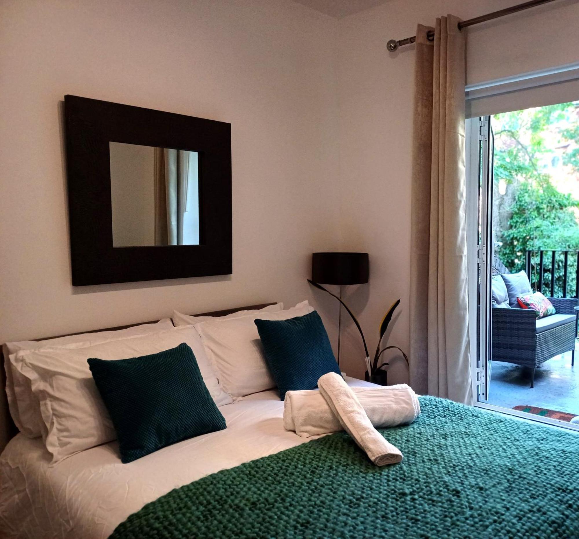 Olympia 2 Bed Terrace * Londra