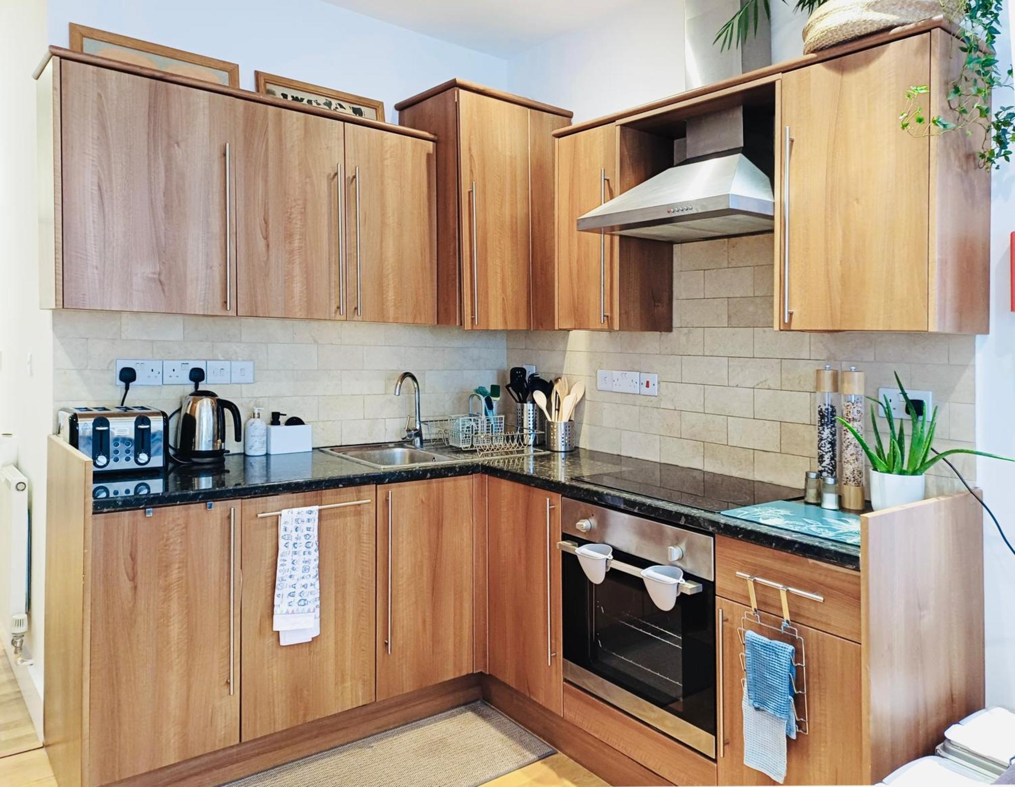Olympia 2 Bed Terrace Londra