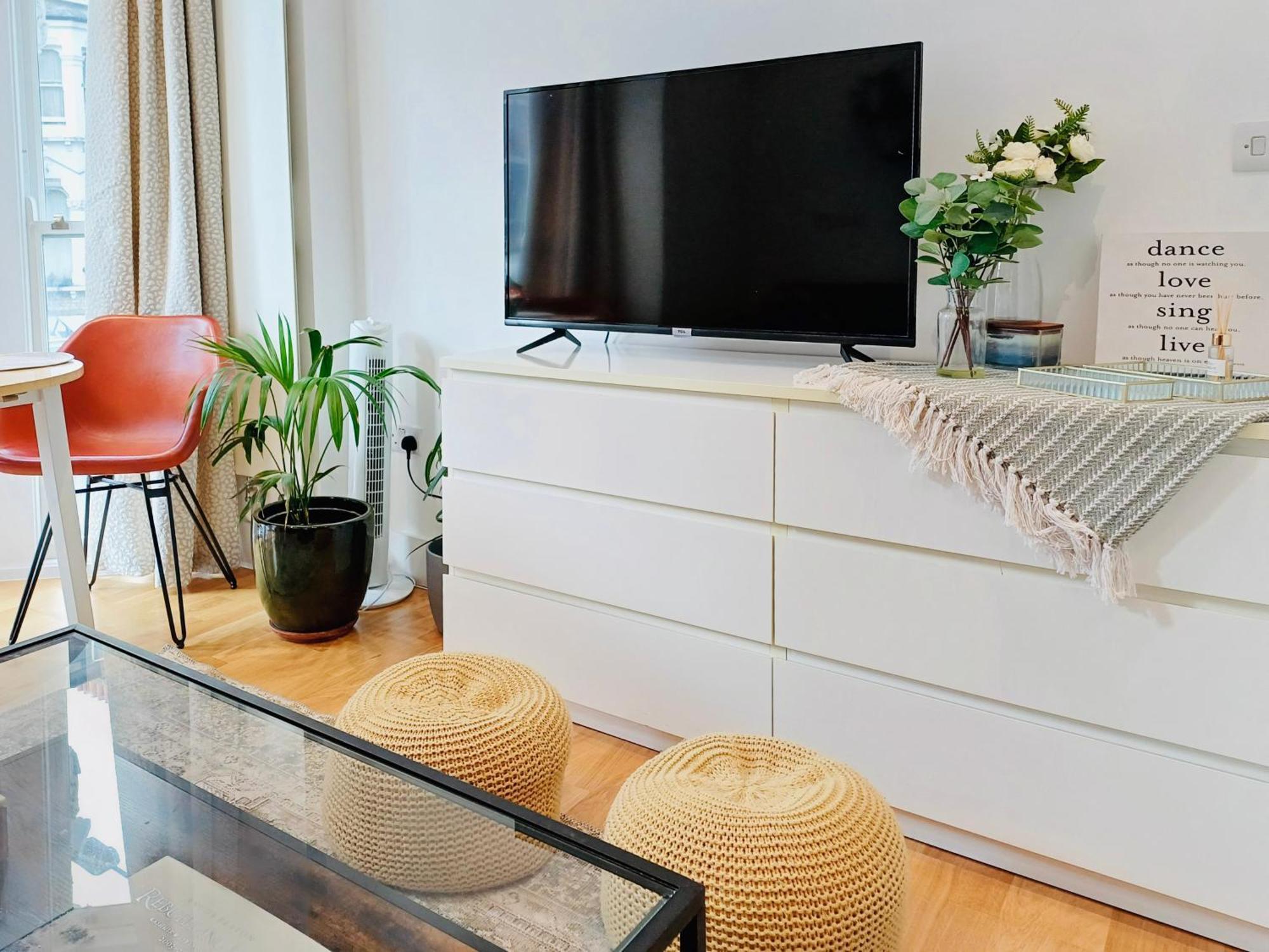 Olympia 2 Bed Terrace Appartamento *