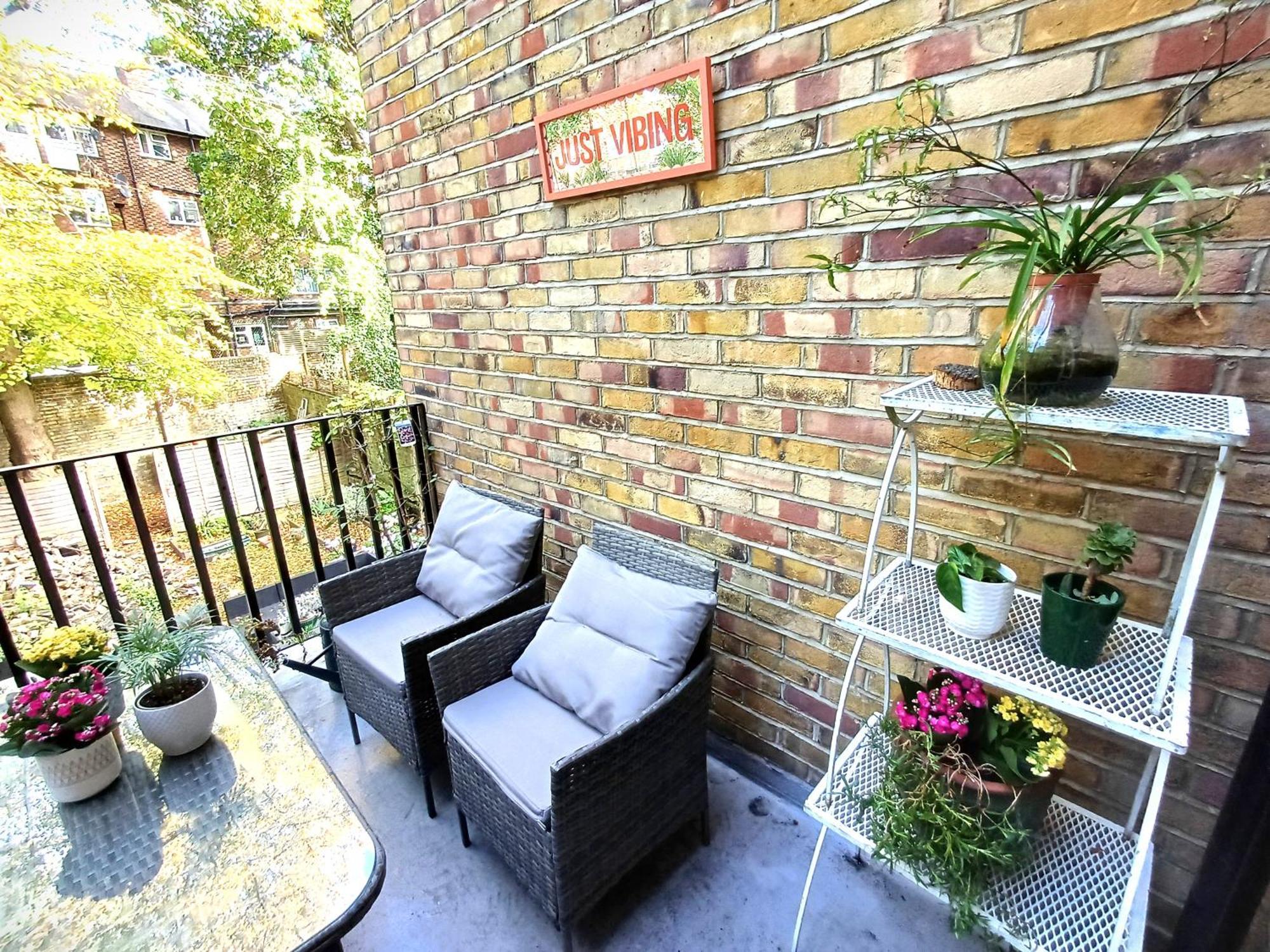 Olympia 2 Bed Terrace Appartamento *